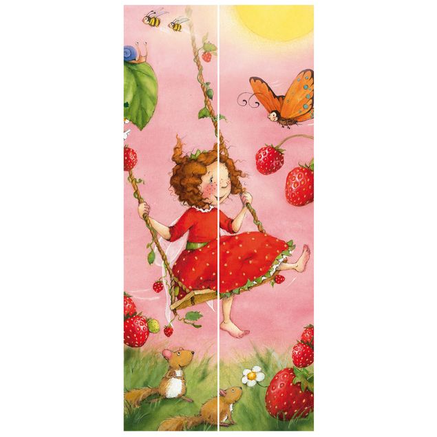 Deur behang Little Strawberry Strawberry Fairy - Tree Swing