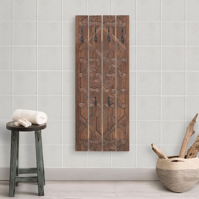 Wandkapstokken houten pallet Old Decorated Wooden Door From The Alhambra Palace
