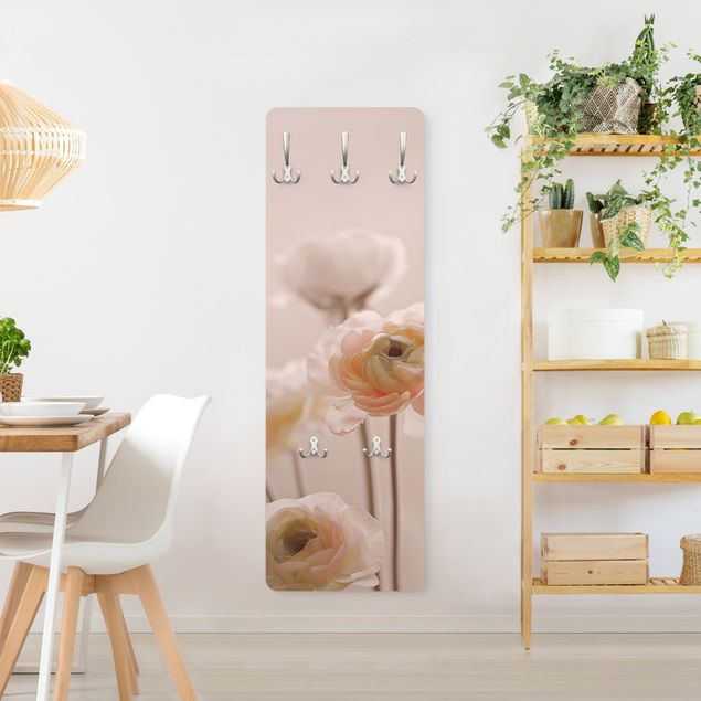 Wandkapstokken houten paneel Delicate Bouquet Of Light Pink Flowers