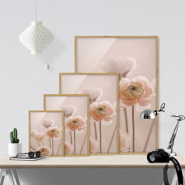 Ingelijste posters Delicate Bouquet Of Light Pink Flowers